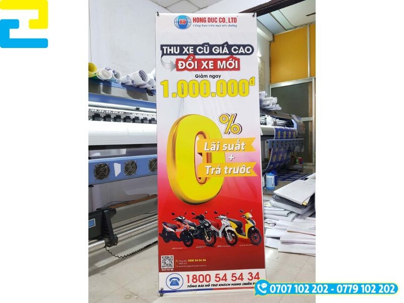 In decal PP làm standee