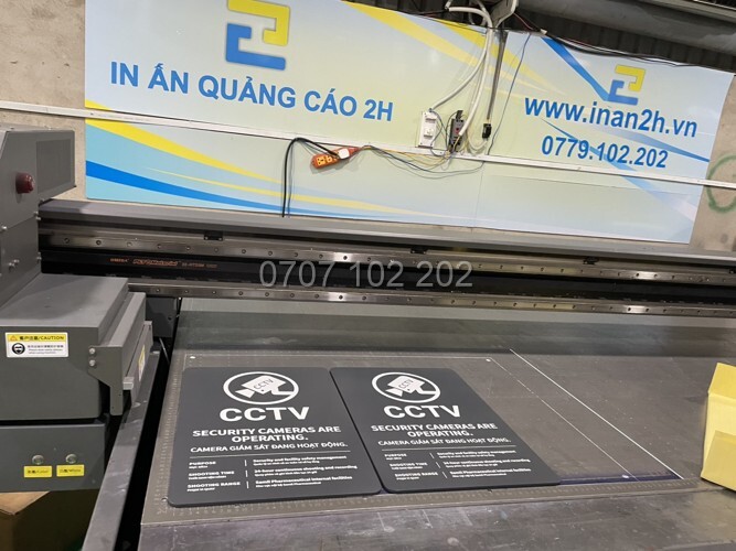 In Uv Inox đen