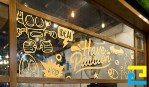 Decal Trong Suốt Dán Kính