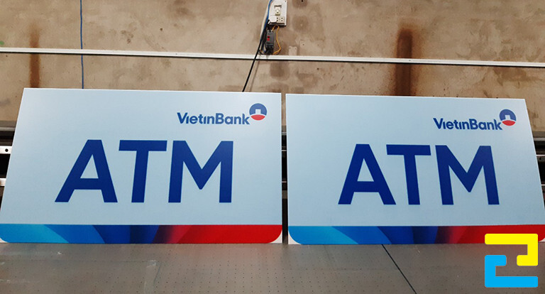 Mẫu 3: Biển hiệu Ngân hàng Thương mại cổ phần Công Thương Việt Nam VietinBank được in trên chất liệu mica trắng, in bằng máy in UV phẳng