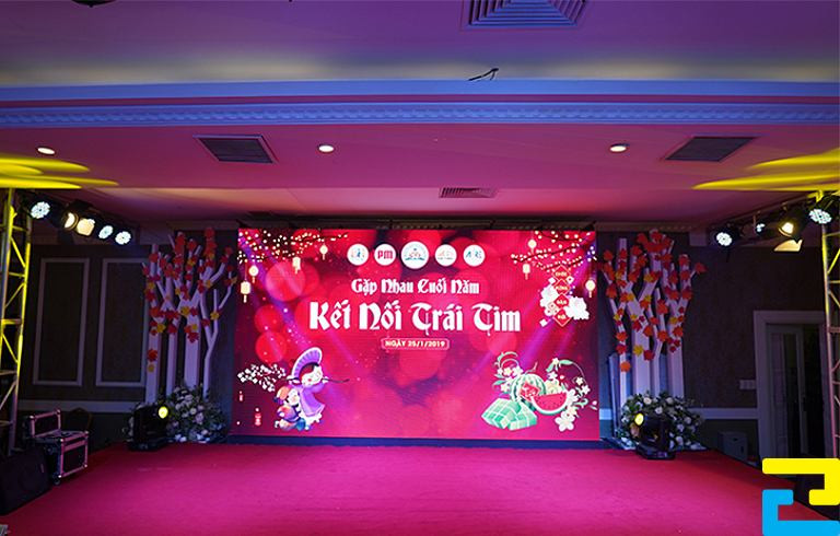 Phông bạt sân khấu vừa dùng trang trí, vừa mang tính truyền thông