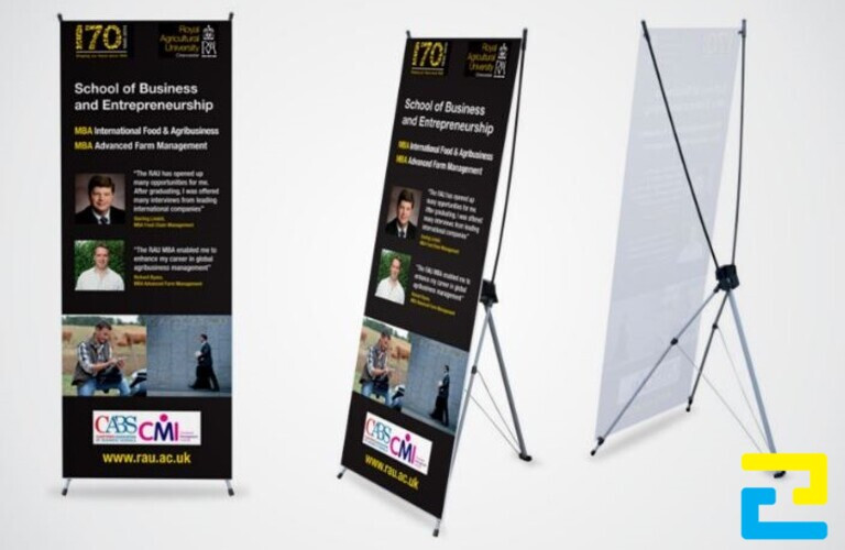 Standee được sử dụng phổ biến trong quảng cáo, marketing