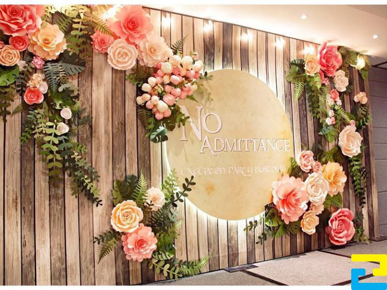 Background có kích thước lớn hơn so với backdrop