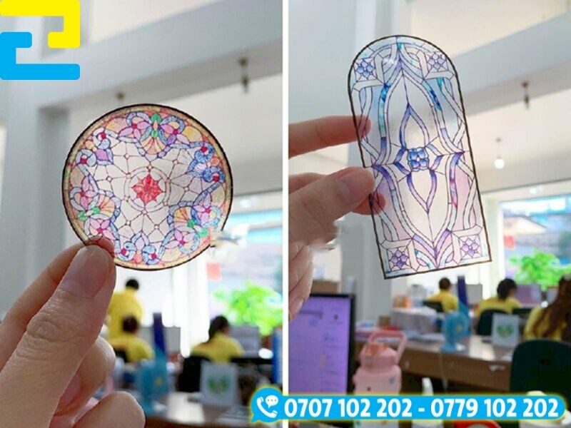 Giay Decal Nhua Trong