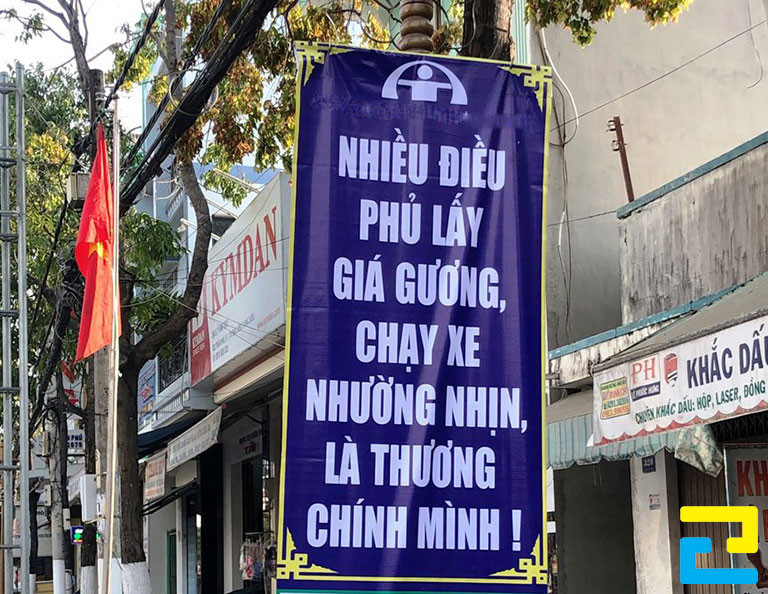 Băng rôn tuyên truyền an toàn giao thông dọc