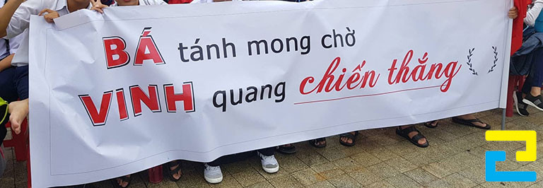 Băng rôn cổ vũ chiến thắng 