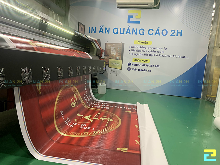 In Ấn Quảng Cáo 2H cung cấp dịch vụ in bạt sân khấu uy tín