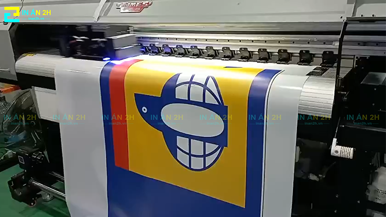Công Ty In Ấn Quảng Cáo 2H hỗ trợ in mẫu thử bạt hiflex
