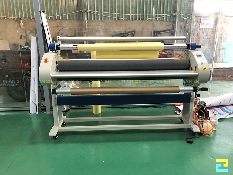 In PP cán màng bóng và In PP cán màng mờ mang đến những sản phẩm chất lượng tốt nhất cho người dùng