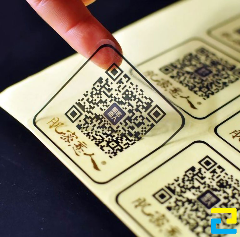 Giá thành chất liệu decal nhựa cao hơn so với chất liệu decal giấy