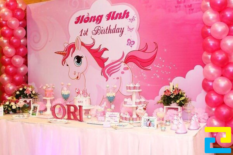 Phông bạt chúc mừng sinh nhật cho bé 1 tuổi