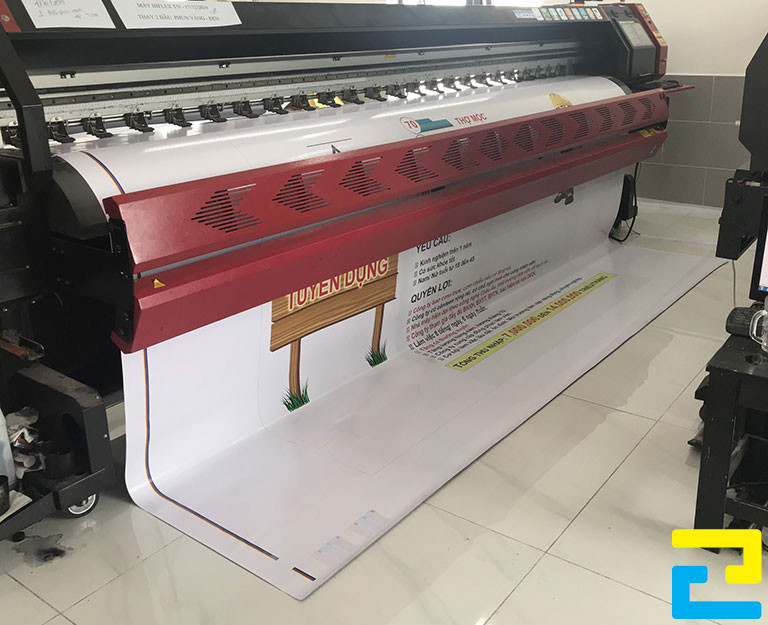 Bạt hiflex được in bằng máy in kỹ thuật số phải cần có thời gian để mực được khô hẳn