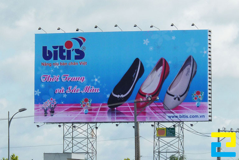 In pano quảng cáo giày Biti's