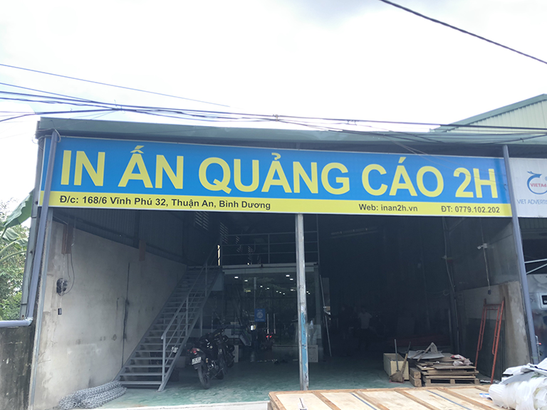 Công Ty In Ấn Quảng Cáo 2H hỗ trợ in băng rôn mẫu thử cho quý khách