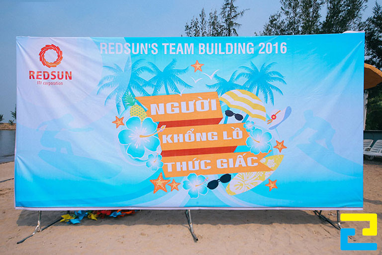 Để nhận báo giá in background team building, quý khách vui lòng liên hệ qua số Hotline: 0779.102.202 của Công Ty