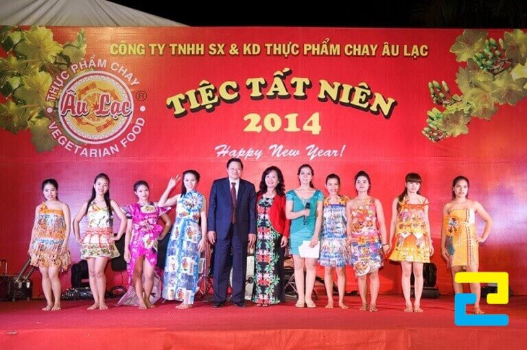 Trên backdrop sẽ in các thông tin chính để truyền tải thông điệp của sự kiện