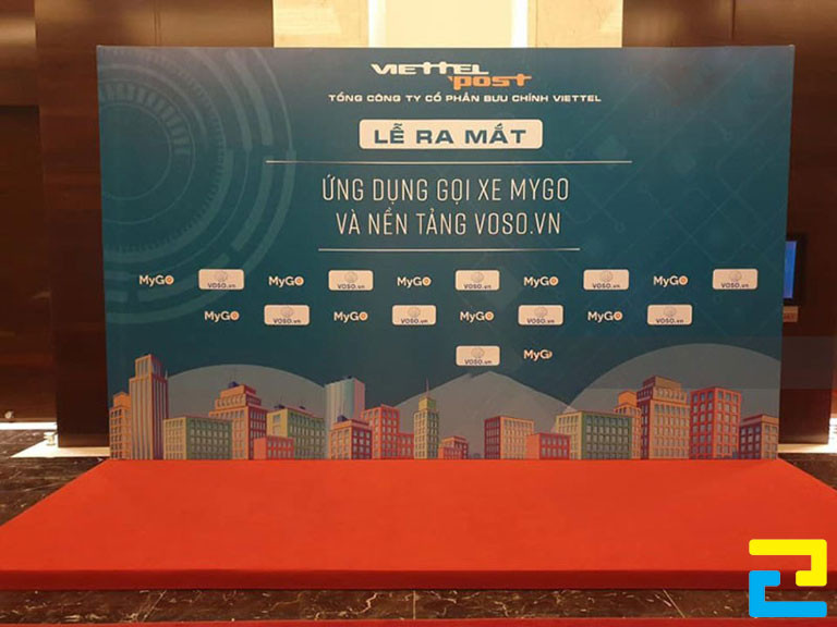 In backdrop sự kiện ra mắt ứng dụng gọi xe Mygo