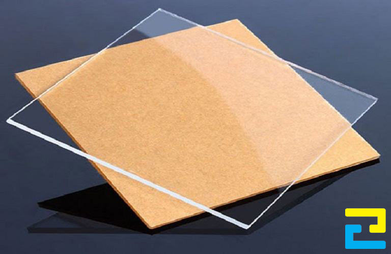 Chất liệu mica phù hợp với quý khách có nhu cầu in bảng hiệu với kích thước nhỏ như 30 x 40 cm, 40 x 50cm,...