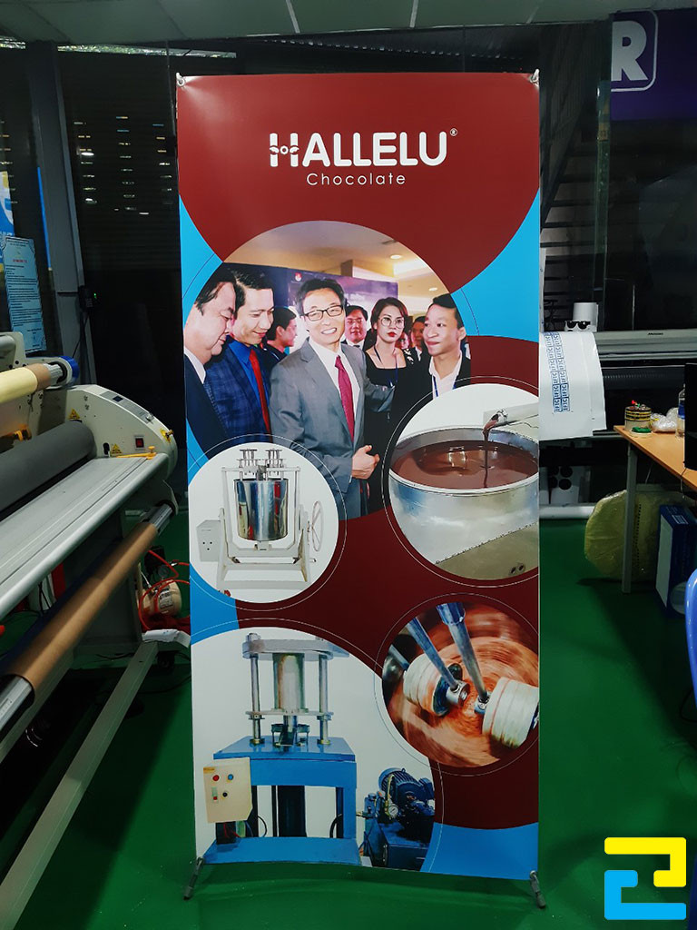 Ấn phẩm standee do Công Ty In Ấn Quảng Cáo 2H sản xuất