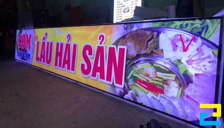 In bạt xuyên sáng cho quán lẩu hải sản tại phường Phú Thọ Hòa, Tân Phú