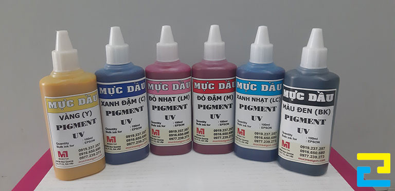Mực dầu rất phù hợp để sản xuất ấn phẩm bạt quảng cáo được treo ở ngoài trời
