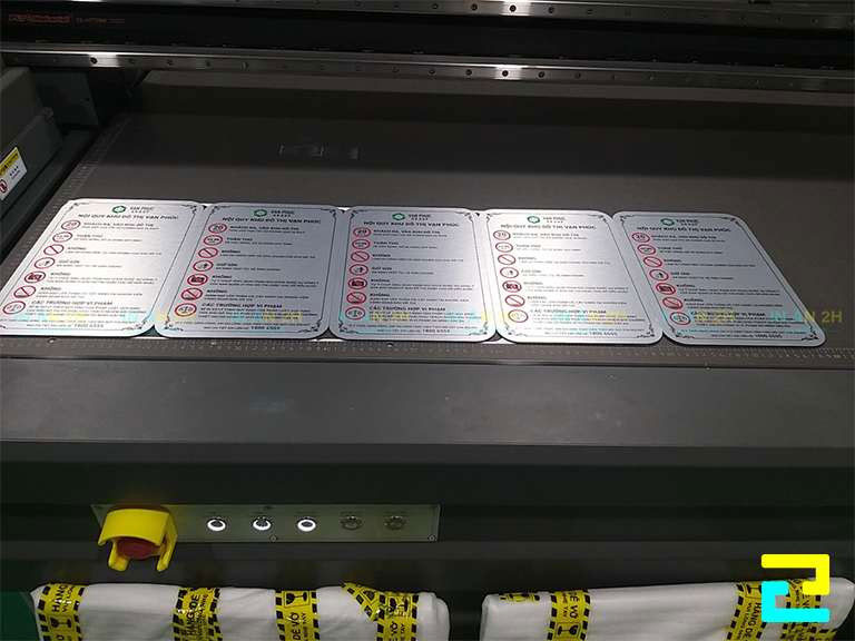 Lựa chọn được cơ sở chuyên in ấn lên kim loại uy tín sẽ giúp quý khách sở hữu được ấn phẩm đẹp với giá thành hợp lý