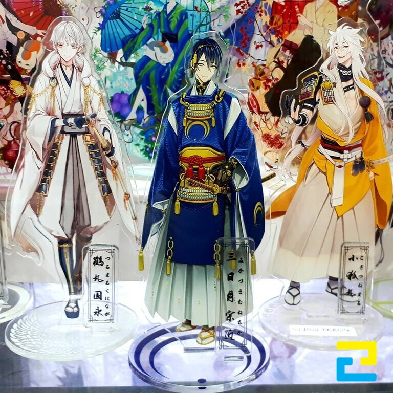 In Ấn Quảng Cáo 2H nhận in standee anime giá rẻ, chất lượng tốt