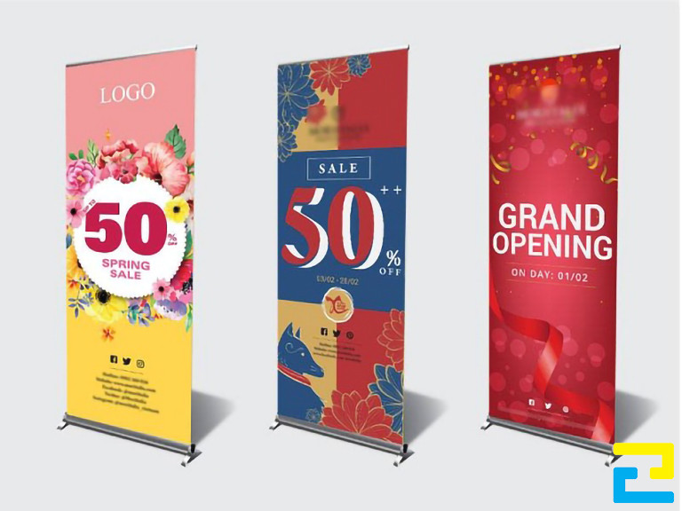 Để nhận báo giá in standee khai trương mới nhất, quý khách vui lòng liên hệ qua số Hotline: 0779.102.202 của Công Ty