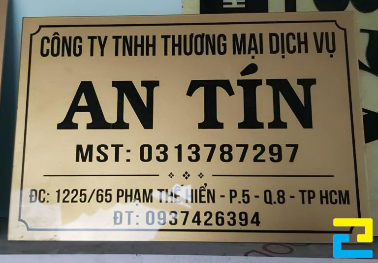 Quý khách có thể đặt in biển hiệu đẹp cho công ty online thông qua số Hotline hoặc Mail của Công Ty In Ấn Quảng Cáo 2H