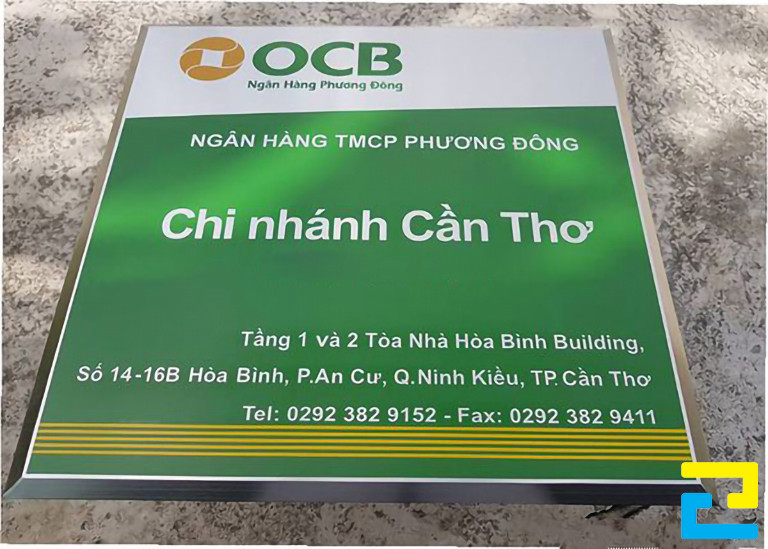 Mẫu 25: Biển hiệu Ngân hàng thương mại cổ phần Phương Đông OCB được in trên chất liệu alu, in bằng máy in UV phẳng hiện đại