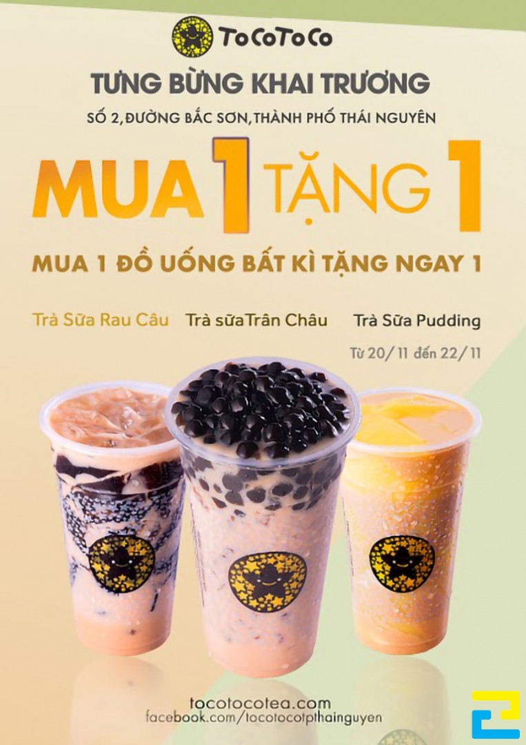 Mẫu 12: Băng rôn tưng bừng khai trương quán trà sữa khổ dọc được thiết kế với kiểu chữ đơn giản, có hình ảnh ly trà sữa đẹp bắt mắt