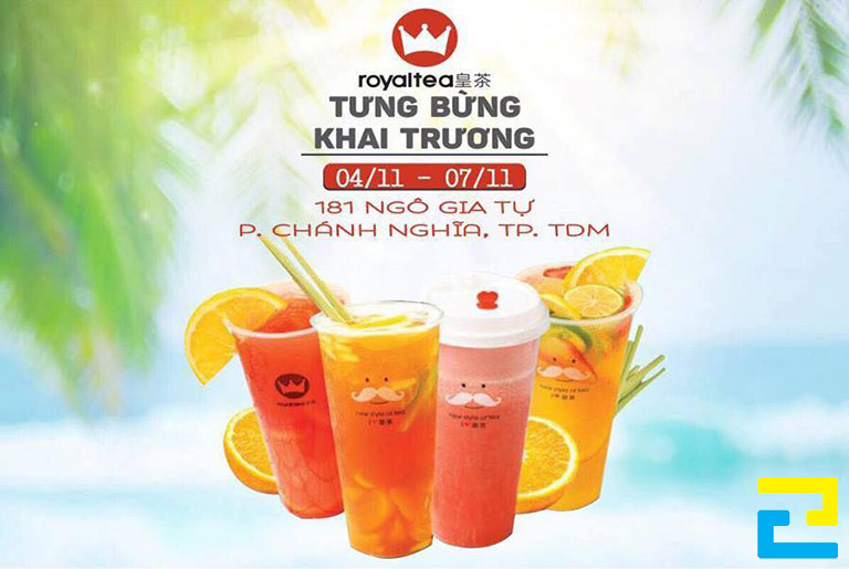 Mẫu 2: Mẫu bandroll tưng bừng khai trương trà sữa Royaltea được thiết kế với hình ảnh minh họa đẹp mắt, kiểu chữ đơn giản