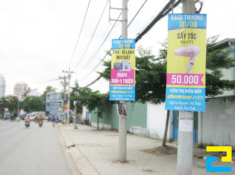 Vải canvas, vải silk, giấy PP, bạt hiflex 3M, bạt hiflex không gân phù hợp để sản xuất băng rôn có tính thẩm mỹ, nghệ thuật cao