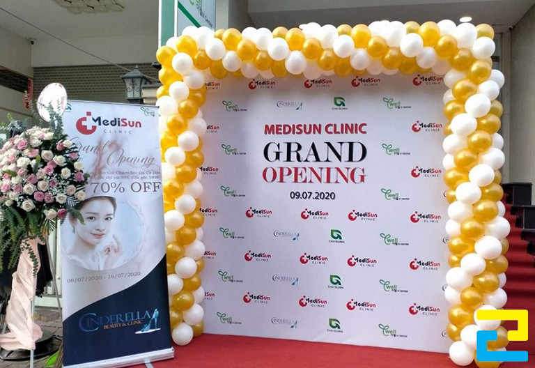 Công Ty In Ấn Quảng Cáo 2H có nhận in background khai trương với số lượng nhỏ dù chỉ 1 hay 2 ấn phẩm