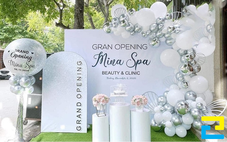 Quý khách có thể lựa chọn những chất liệu để in backdrop khai trương như: Vải canvas, vải silk, giấy PP, bạt hiflex