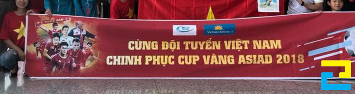 Sau khi quý khách đặt cọc chi phí in, nhân viên sẽ tiến hành sản xuất mẫu băng rôn bằng máy in UV hoặc máy in kỹ thuật số