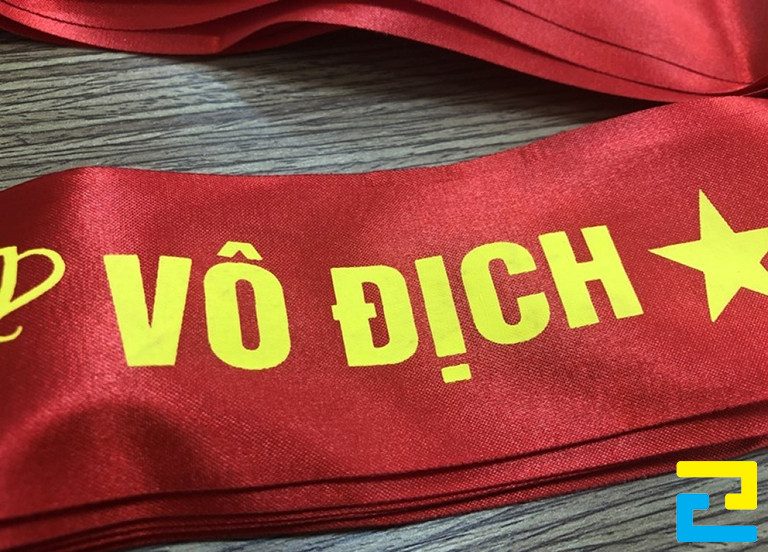 Quý khách tự điều chỉnh độ phân giải cho băng rôn bóng đá của mình, hoặc có thể yêu cầu nhân viên thiết kế của Công ty hỗ trợ điều chỉnh