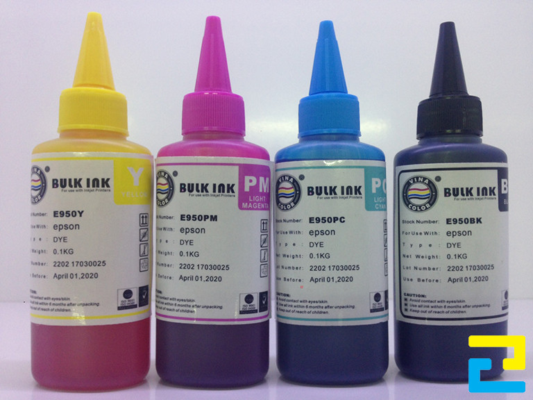 Băng rôn họp mặt lớp được in bằng mực nước sẽ có hình ảnh in rõ ràng và sắc nét, trông rất đẹp mắt, màu sắc in tươi tắn