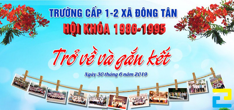 Mẫu 4: Bandroll họp lớp được thiết kế với hình ảnh hoa phượng đẹp mắt, có hình ảnh kỷ yếu của học sinh, tông màu xanh dương chủ đạo