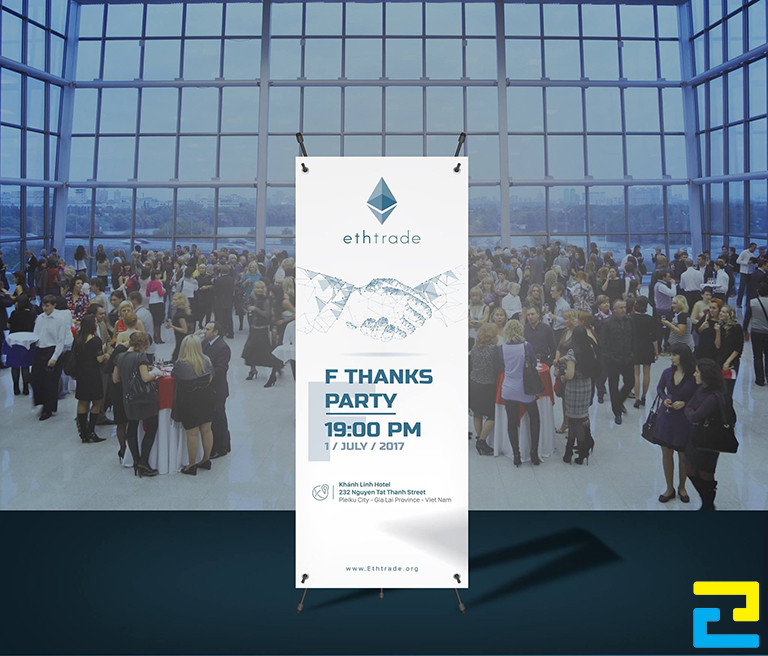 Quý khách có thể căn cứ vào phong cách của sự kiện, logo của đơn vị tổ chức để lựa chọn được màu sắc cho standee phù hợp