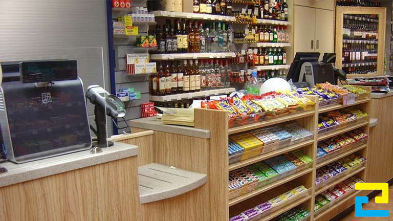 Check-out counter hay còn được hiểu là kệ đựng hoặc là giá đựng những sản phẩm, được đặt gần quầy thanh toán