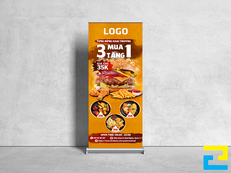 Mẫu 1: Standee được thiết kế với tông màu vàng - nâu, có hình ảnh đồ ăn đẹp mắt, kết hợp với kiểu chữ đơn giản