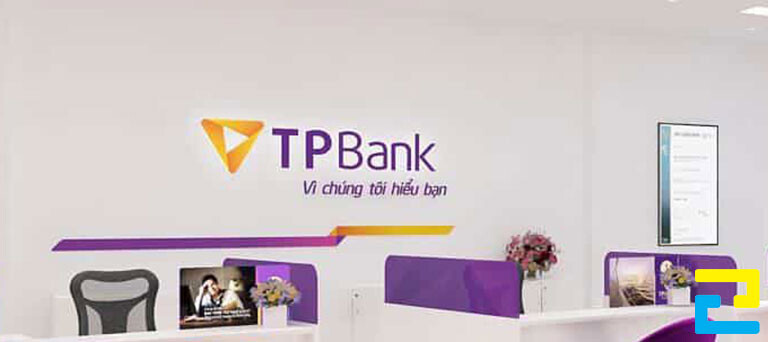 Mẫu 9: Phông nền Ngân hàng Thương mại Cổ phần Tiên Phong có kiểu chữ đơn giản, được thiết kế đầy đủ những thông tin như: Logo, slogan của ngân hàng