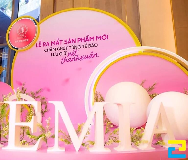 tiếp nhận được chi phí đặt cọc in phông nền cho sự kiện