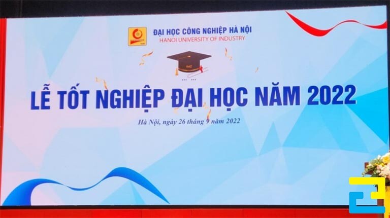 Mẫu 14: Phông nền được thiết kế tối giản, có tông màu xanh – trắng, có những thông tin như: Tên trường, hình ảnh minh họa,… được thiết kế với bố cục hợp lý
