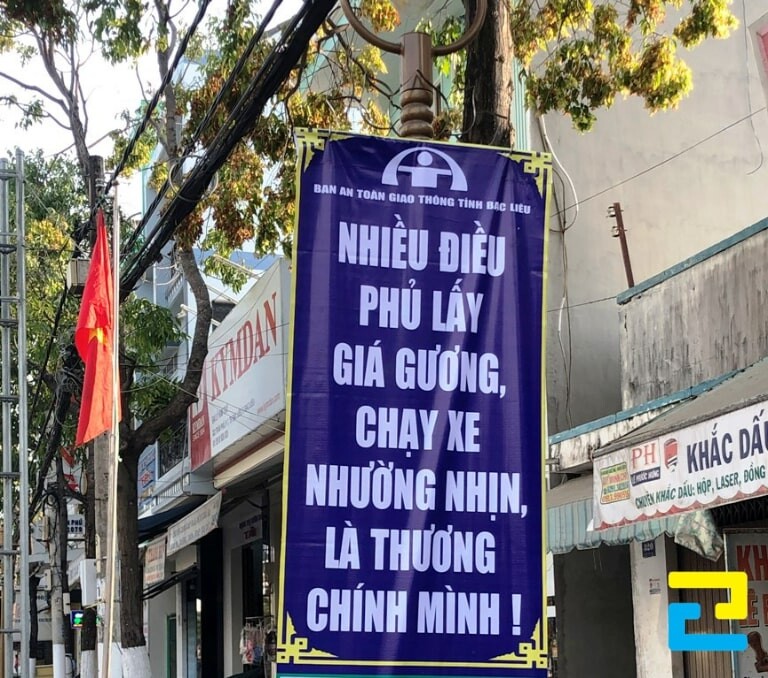 Mẫu 1: Băng rôn tuyên truyền về an toàn giao thông