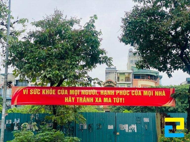 Hiện nay, băng rôn tuyên truyền được sử dụng rất phổ biến