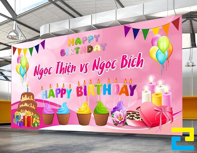 Khi ấn phẩm background thôi nôi đẹp đã được in xong, nhân viên sẽ gia công cho bản in, sau đó sẽ bàn giao phông nền dịp thôi nôi đến tay quý khách