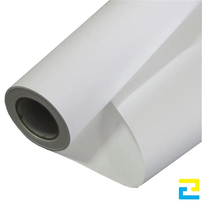 Chất liệu giấy PP trong nhà sẽ phù hợp với những quý khách có nhu cầu sản xuất ấn phẩm in phông nền thôi nôi có tuổi thọ không dài, từ 6 tháng đến 1 năm
