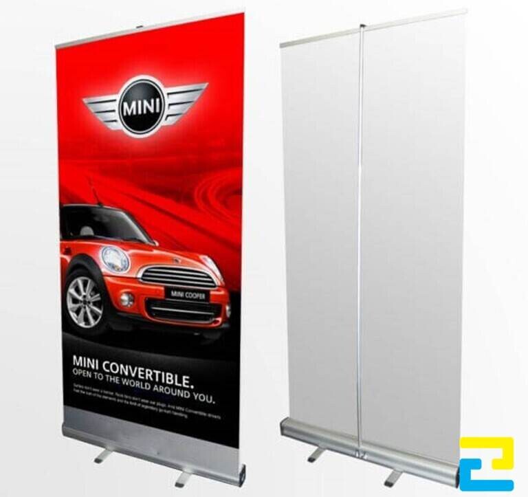 Standee ô tô cuốn nhôm